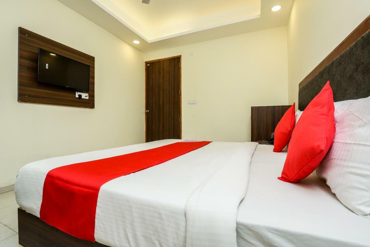 Airport Hotel Ivy With Free Airport Transfr New Delhi Bagian luar foto